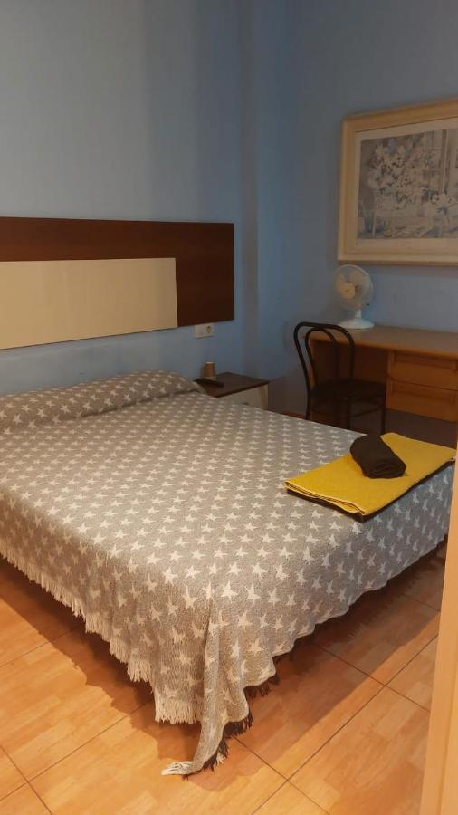 Pension Suiza Reus Exterior foto