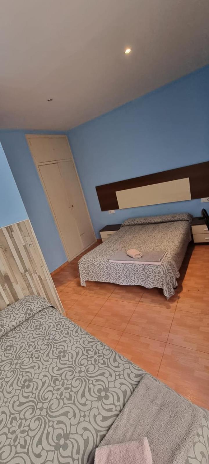 Pension Suiza Reus Exterior foto